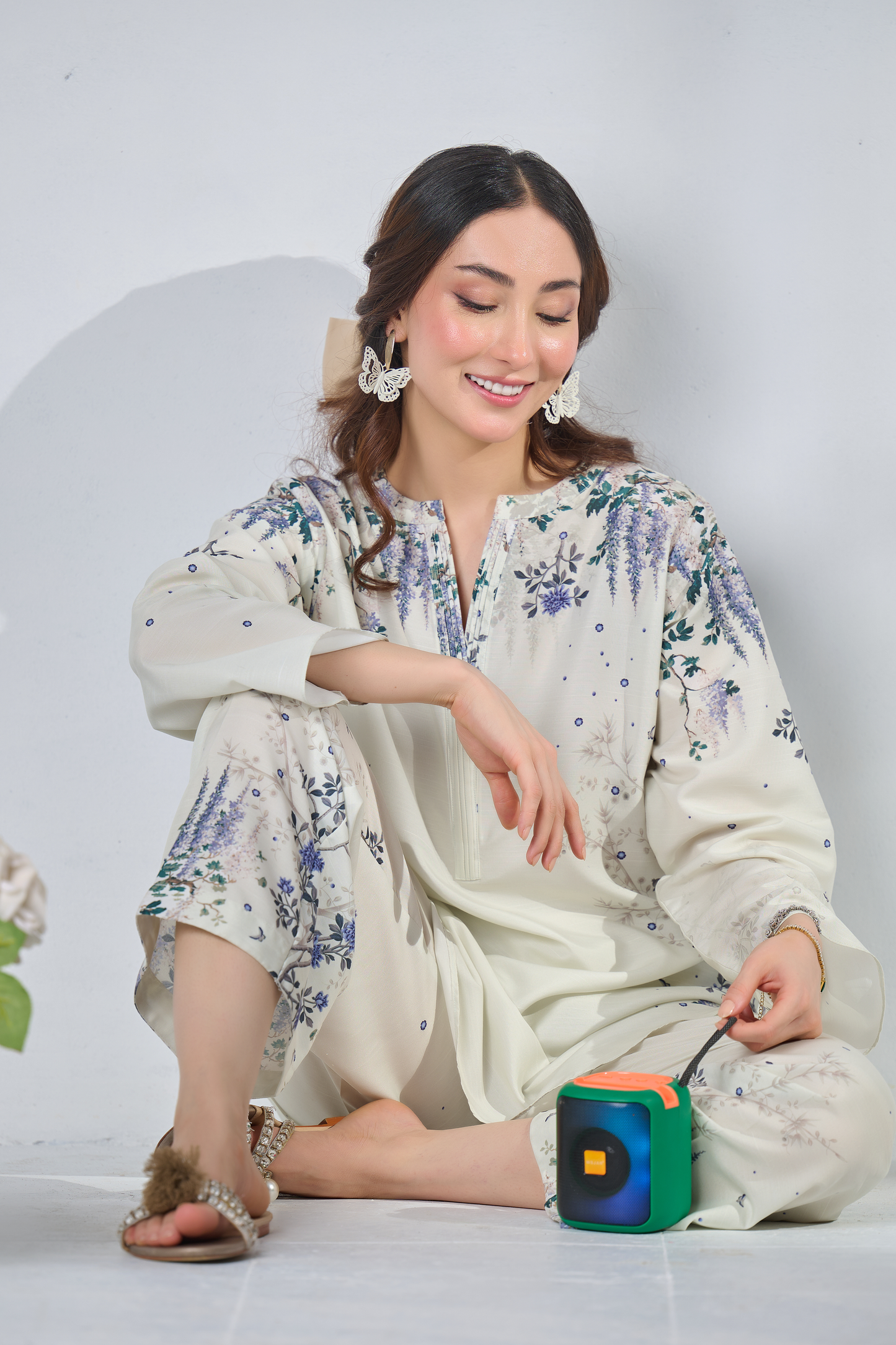 WHITE STUNNER Comfort Fit Turkish Cords Set with Premium Digital Print