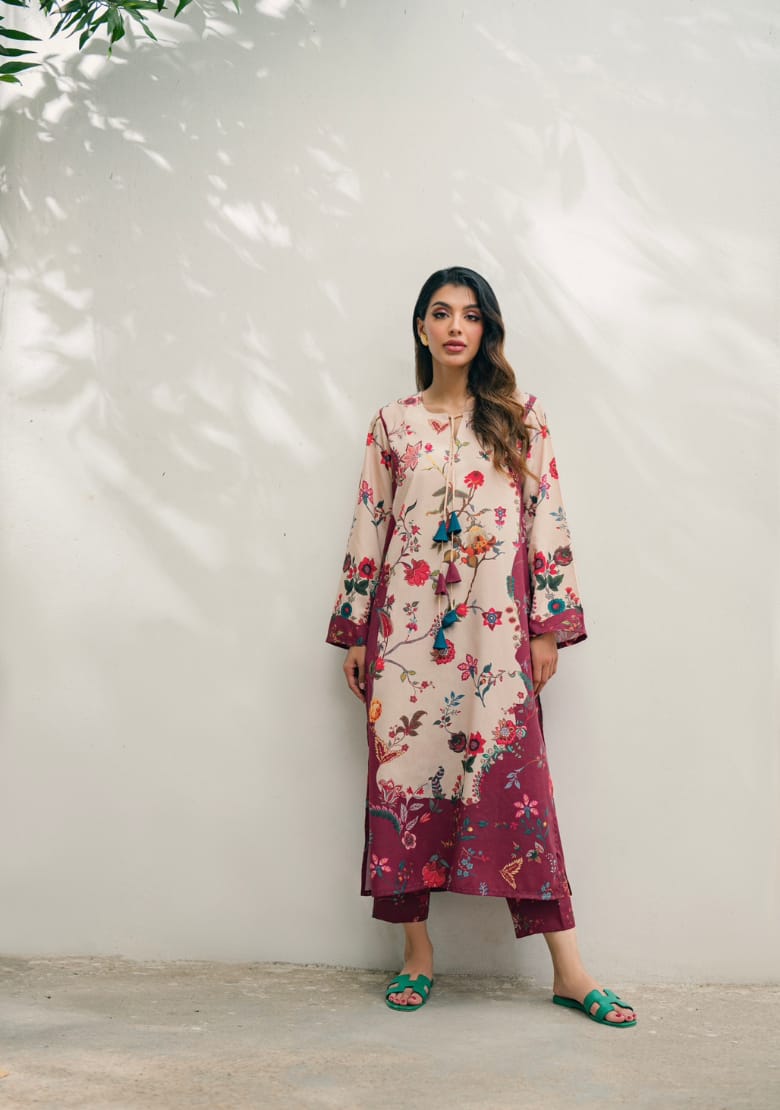 ROMANCE IN BLOOM – (turkish 2 pc cord set)