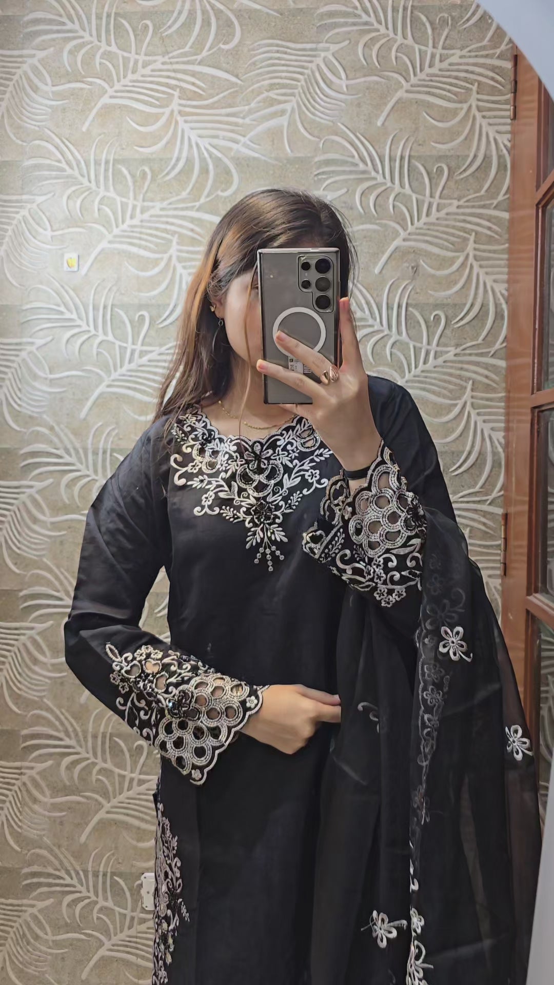 BLACK MAGIC (CUTWORK 3PC)