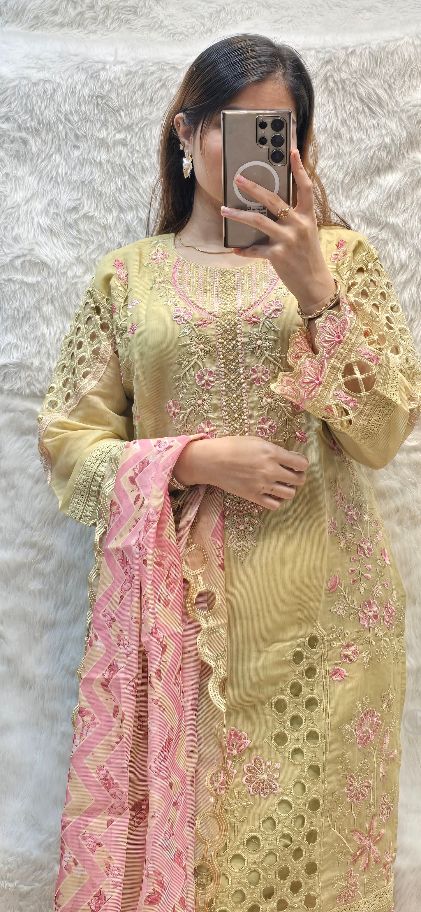 CUTWORK CHARM ( 3pc readytowear )