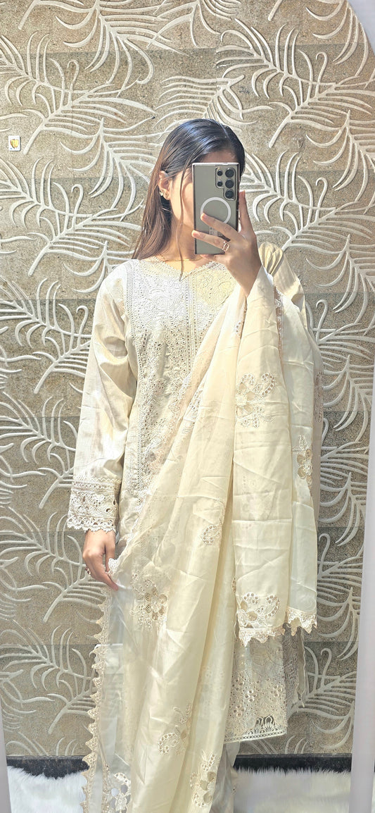 NOOR (cutwork 3 pc set readytowear)
