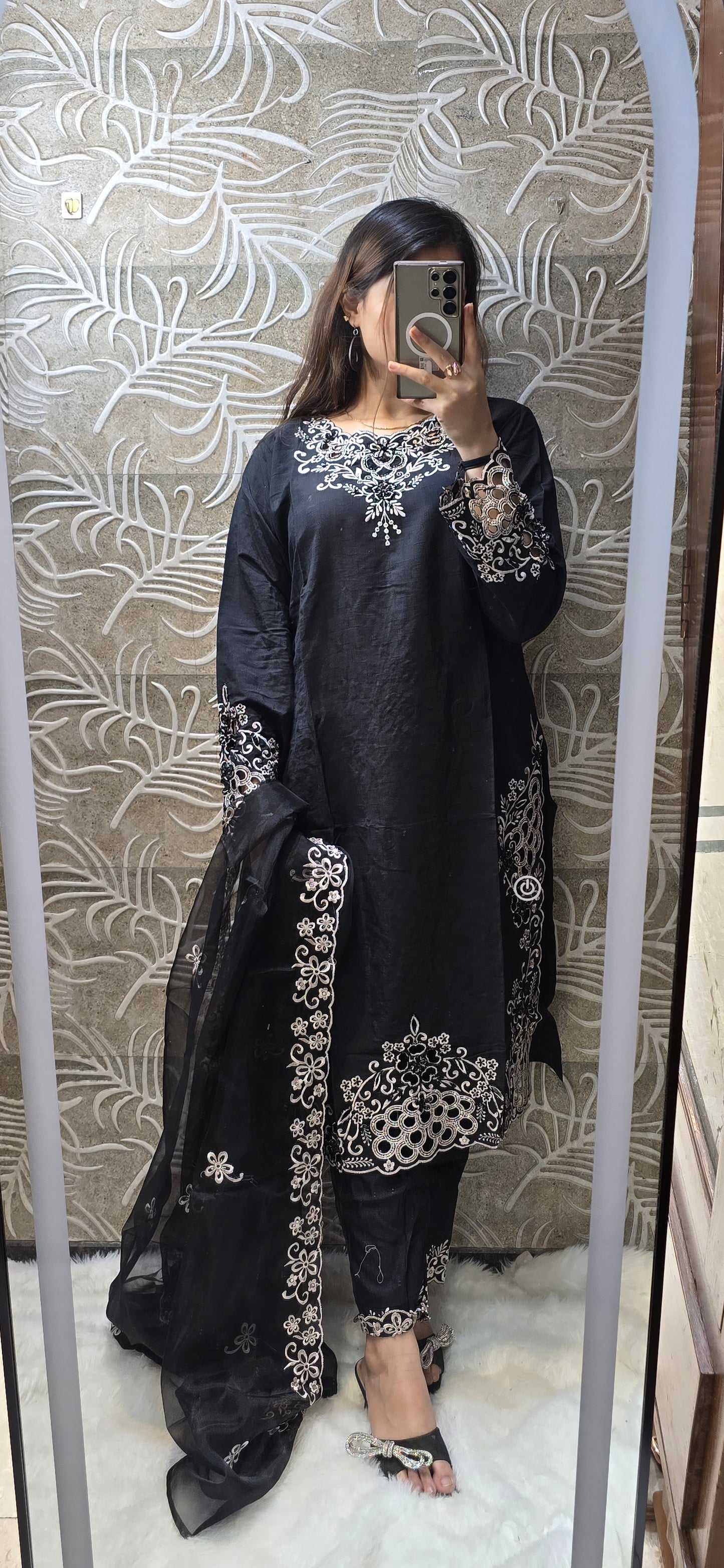 BLACK MAGIC (CUTWORK 3PC)