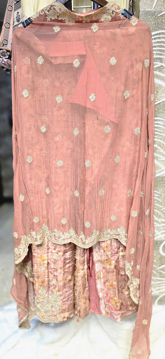 BEAUTIFUL SHADE 3 PC UNSTITCHED DRESS WITH HEAVY EMBROIDERY ON TOP AND DUPATTA