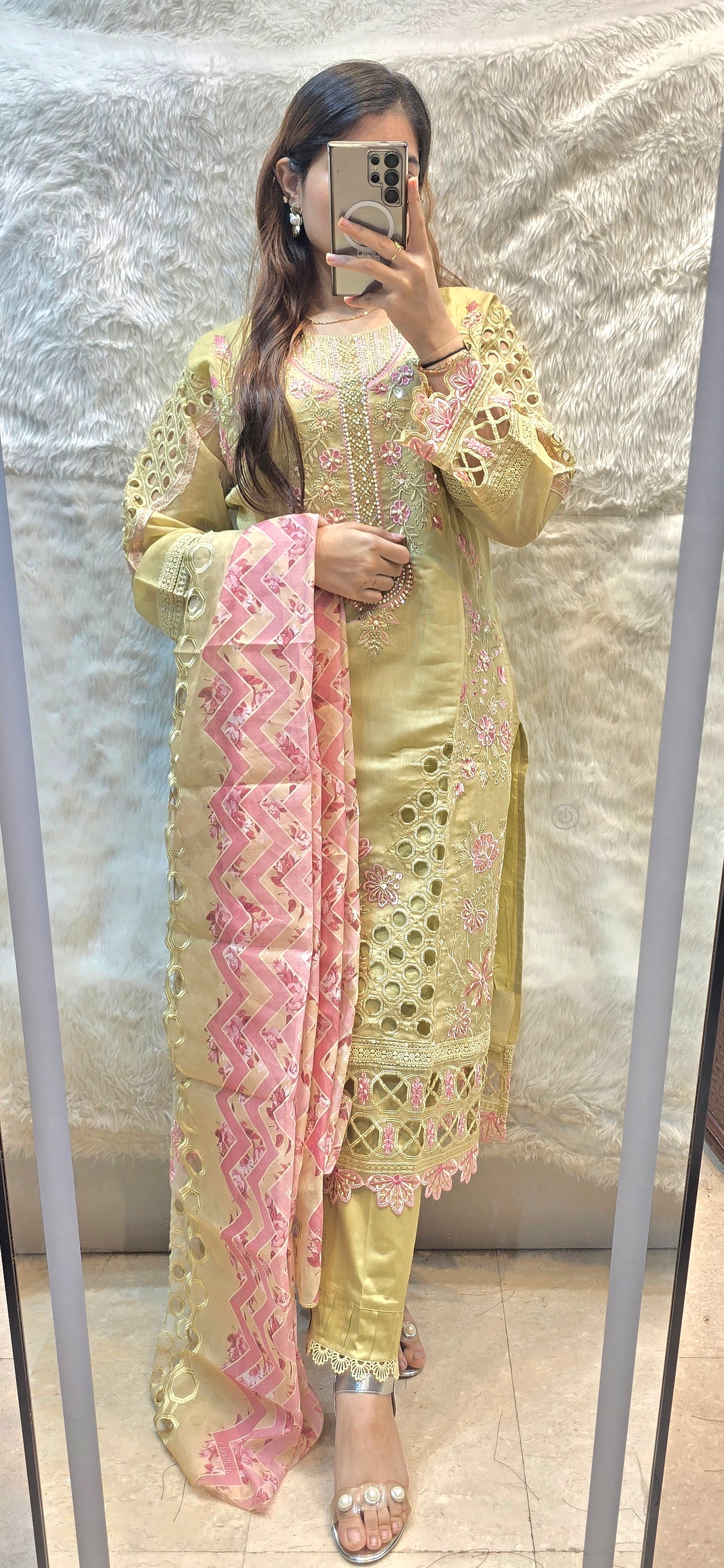 CUTWORK CHARM ( 3pc readytowear )