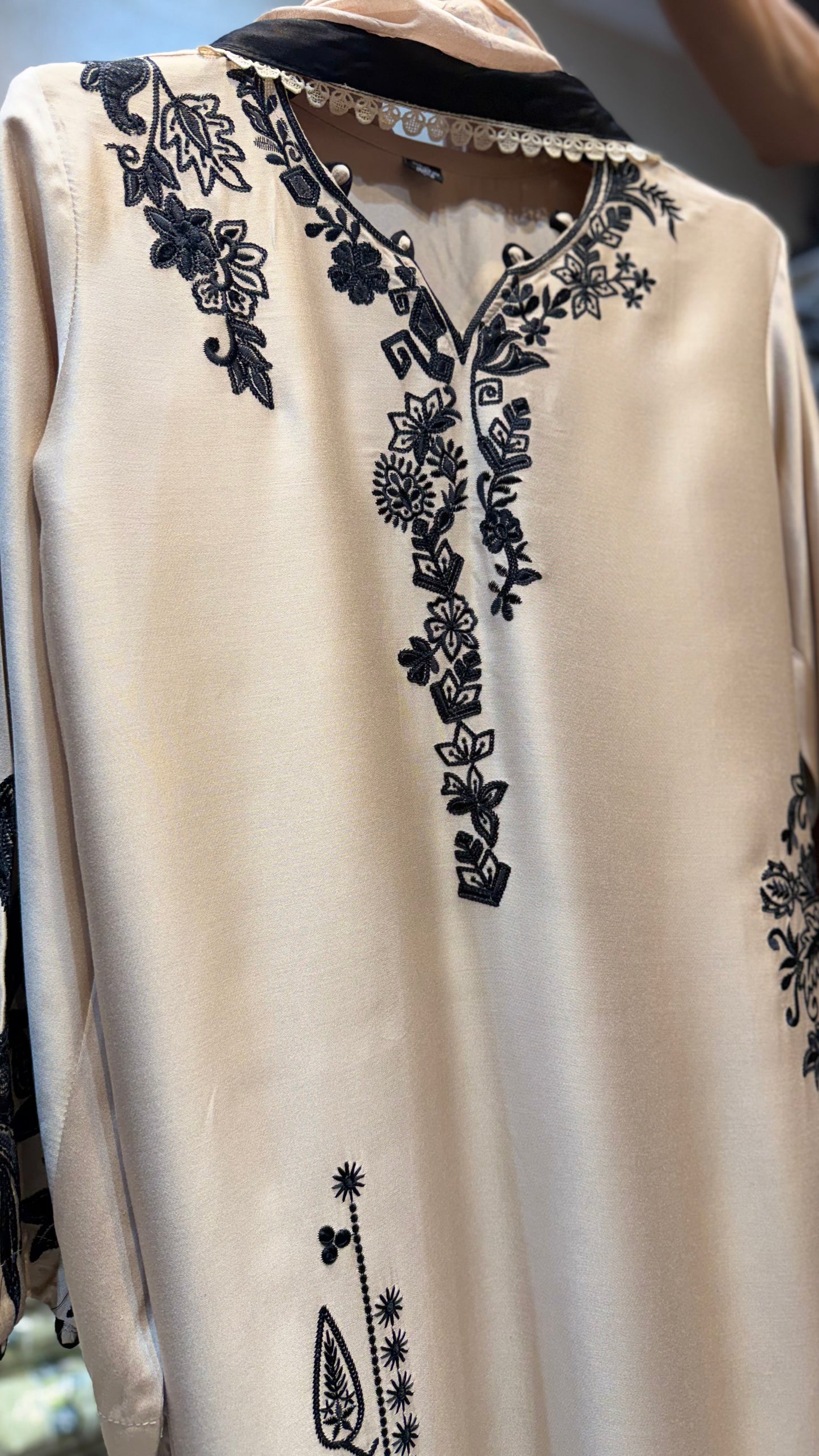 NOOR KAFTAN / AM-0003