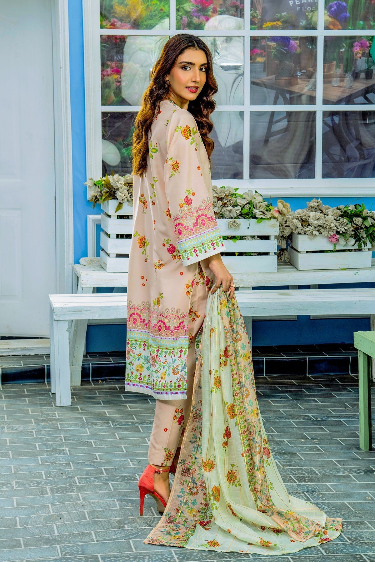 V NECK PAKISTANI PRINTED LONG 3PC SET WITH DUPATTA | AMINAH DESIGNS Aminah Designs