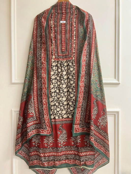 Multi Colour Pure Muslin Unstitched Printed Embroidered Aminah Designs