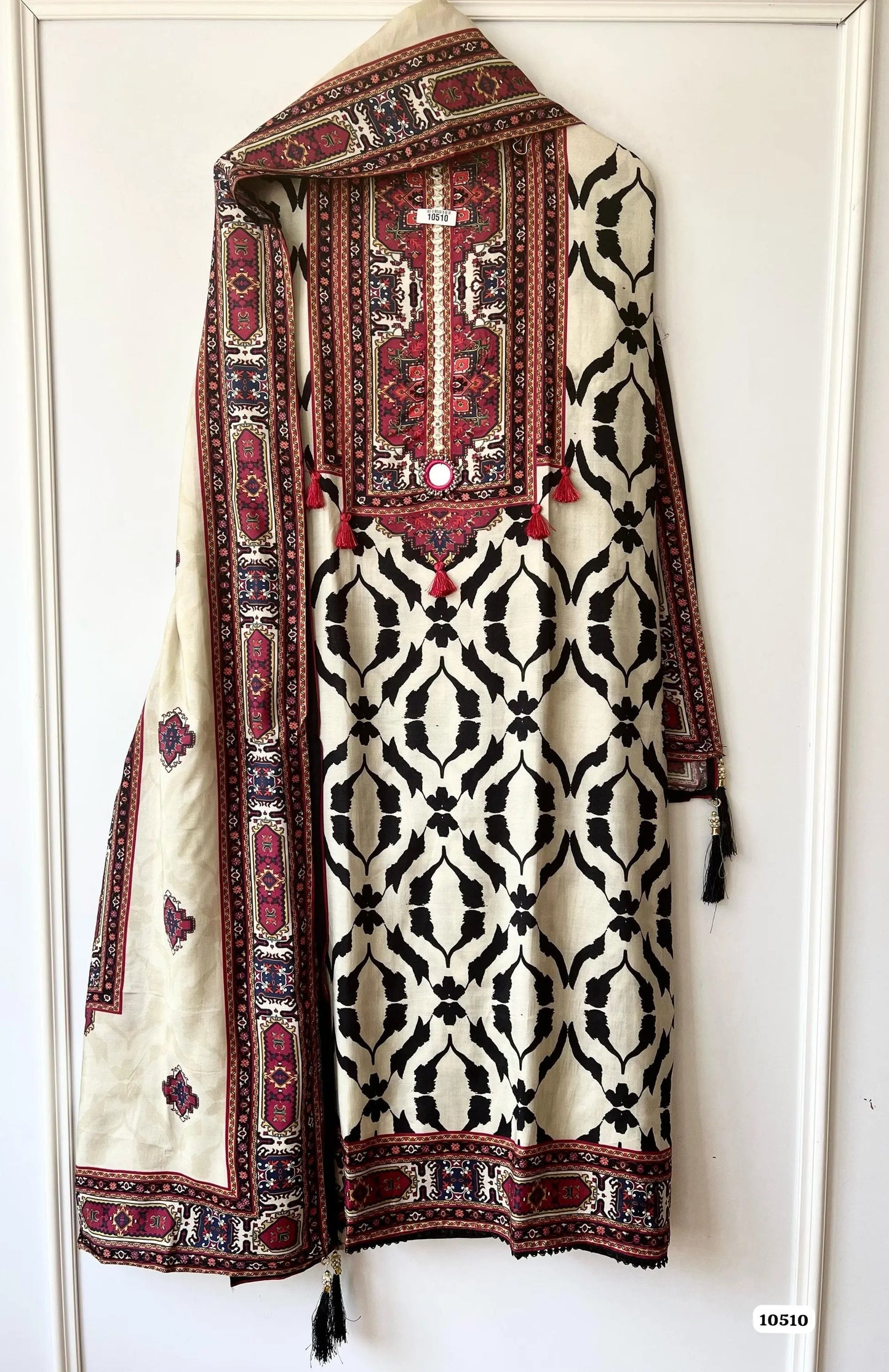 Ivory Noir Pure Muslin Unstitched 3-Piece Set with Digital Print & Mirror Highlights | Aminah Designs - Aminah Designs