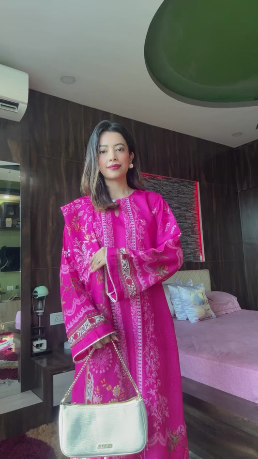 Fuchsia Snow Bloom 3PC Pakistani Lawn Printed Set with Dupatta | White Highlight Design – Aminah Designs