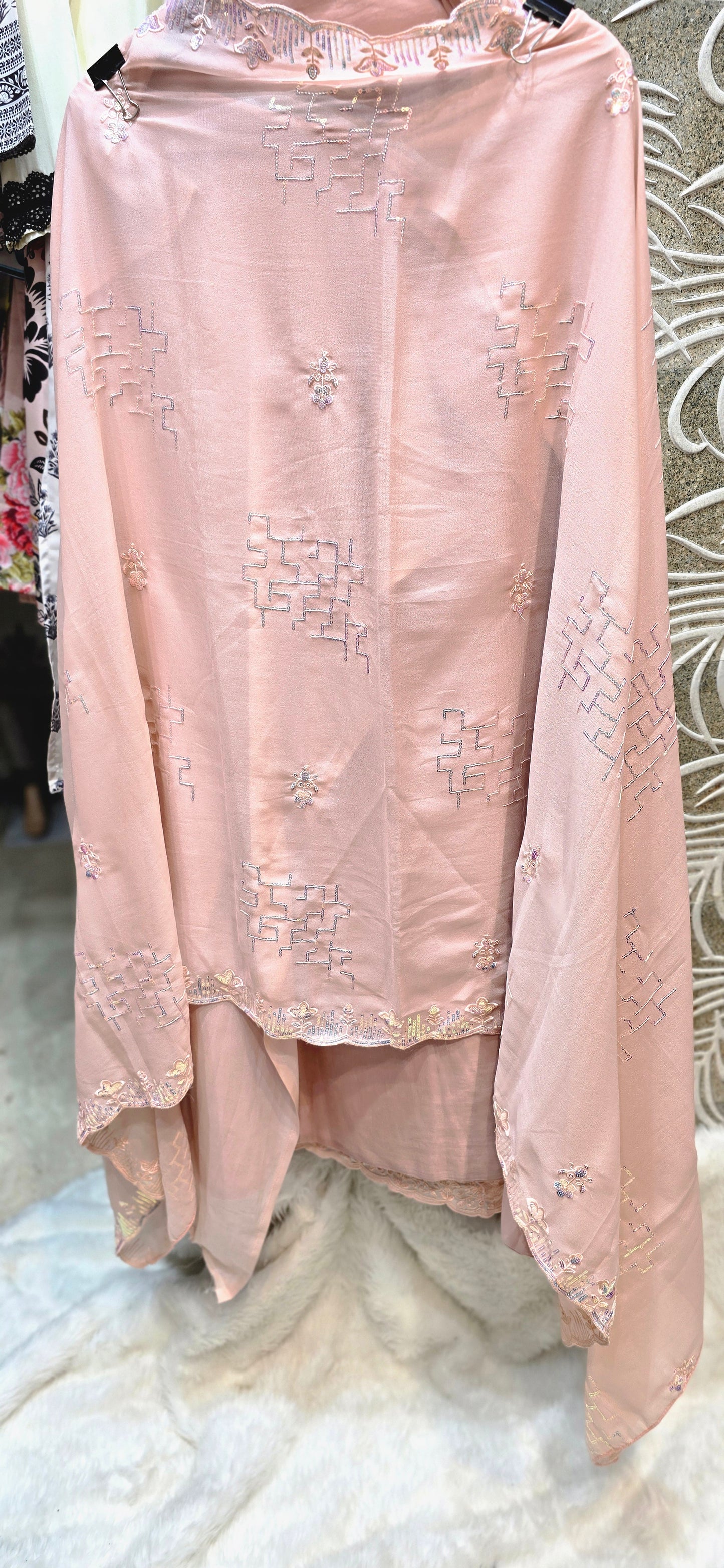 PINK HEAVILY EMBROIDERED 3 PC UNSTITCHED DRESS WITH HEAVY WORK ON DUPATTA