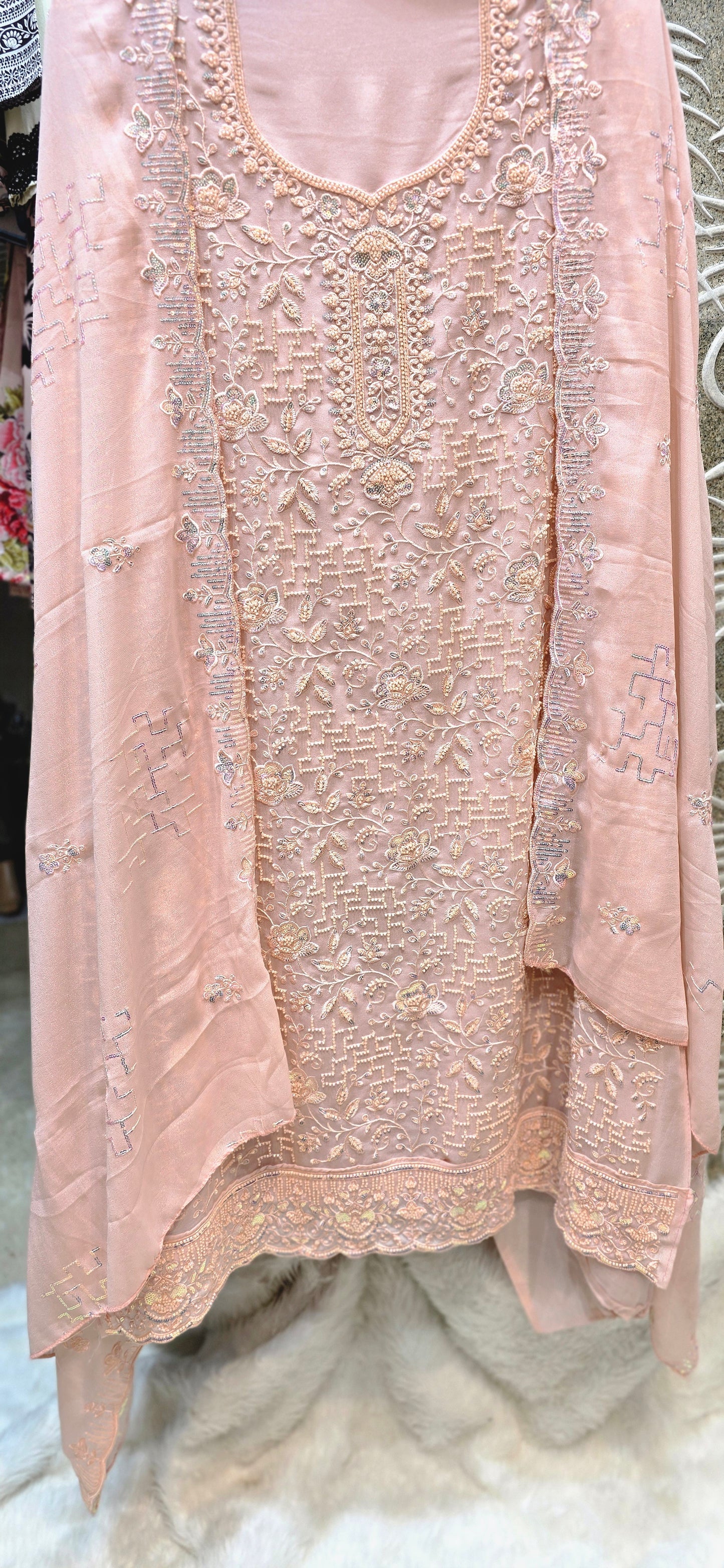 PINK HEAVILY EMBROIDERED 3 PC UNSTITCHED DRESS WITH HEAVY WORK ON DUPATTA